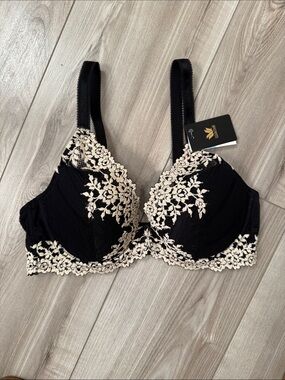 Wacoal Black Bra with Cream Floral Lace